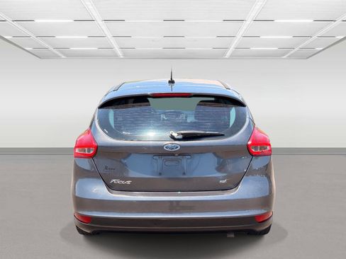 Used 2016 Ford Focus SE FWD image 4