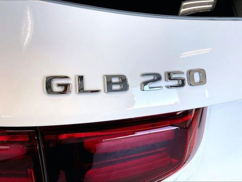 New 2026 Mercedes-Benz GLB 250 image 15