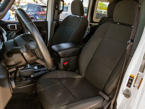Used 2022 Jeep Wrangler Unlimited Sport AWD/4WD image 13
