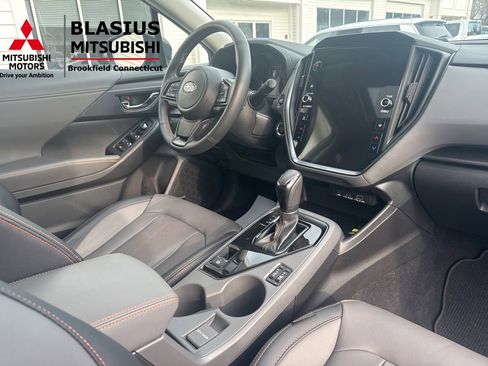 Used 2024 Subaru Crosstrek 2.5i Limited AWD/4WD image 36