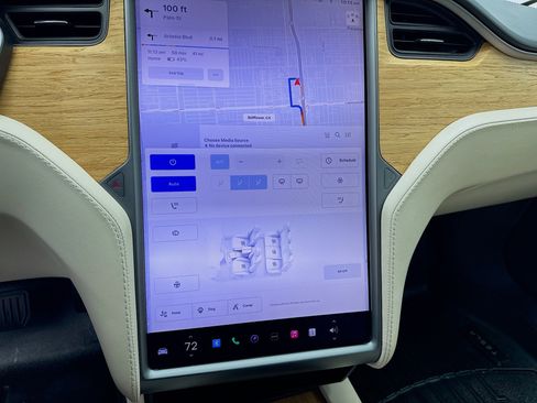 Used 2019 Tesla Model S AWD image 11