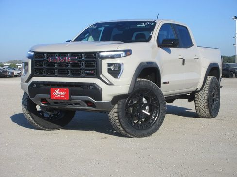 New 2026 GMC Canyon AT4 w/ Technology Plus Package AWD/4WD image 7