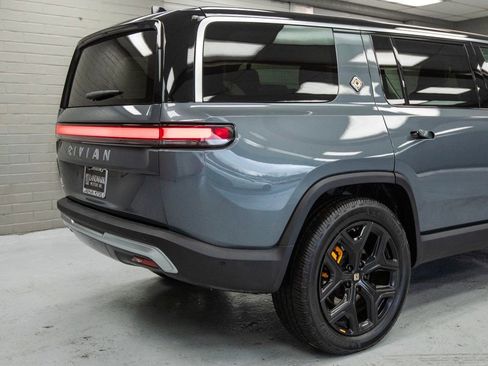 Used 2023 Rivian R1S Adventure image 35