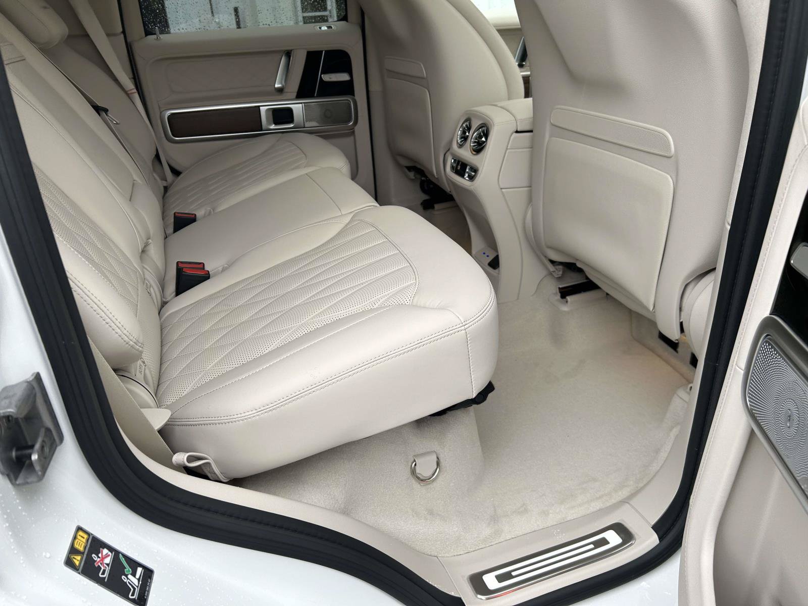New 2027 Mercedes-Benz G 580 e image 39