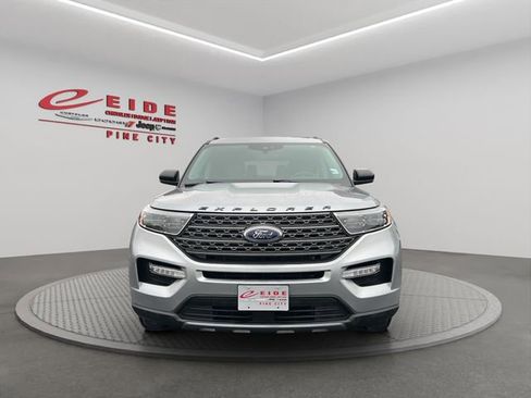 Used 2024 Ford Explorer XLT w/ Equipment Group 202A image 10