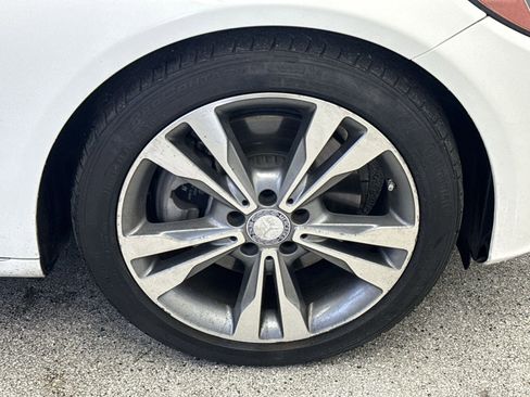 Used 2017 Mercedes-Benz C 300 Sedan w/ Premium 3 Package image 38