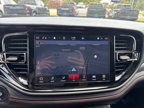 Used 2025 Dodge Durango GT RWD image 23
