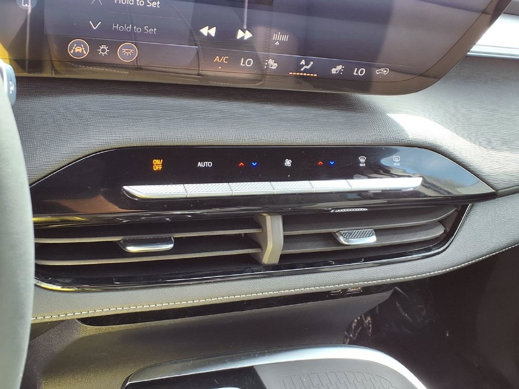 Used 2026 Buick Enclave Preferred FWD image 7