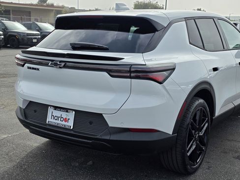 New 2026 Chevrolet Equinox EV LT image 11