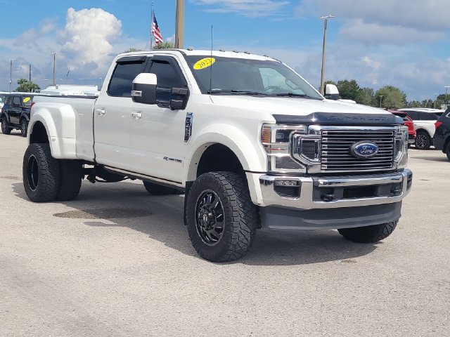 Used 2022 Ford F450 Lariat w/ Lariat Ultimate Package AWD/4WD image 3