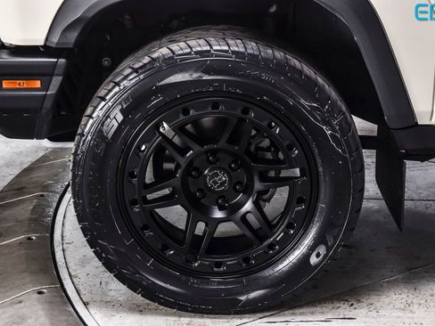 Used 2025 INEOS Grenadier Fieldmaster Edition image 10