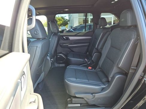 New 2026 Buick Enclave Sport Touring w/ Power Package image 18