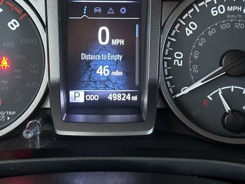 Used 2022 Toyota Tacoma TRD Sport w/ Technology Package AWD/4WD image 24