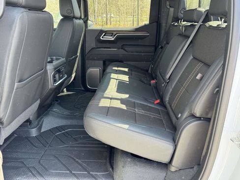 New 2026 Chevrolet Silverado 1500 High Country AWD/4WD image 16