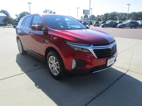 Used 2022 Chevrolet Equinox LT image 6