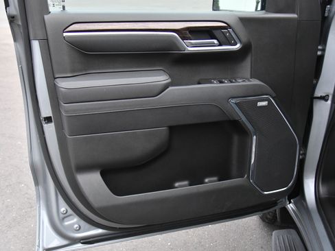 Used 2025 GMC Sierra 1500 Elevation w/ Elevation Premium Package image 17