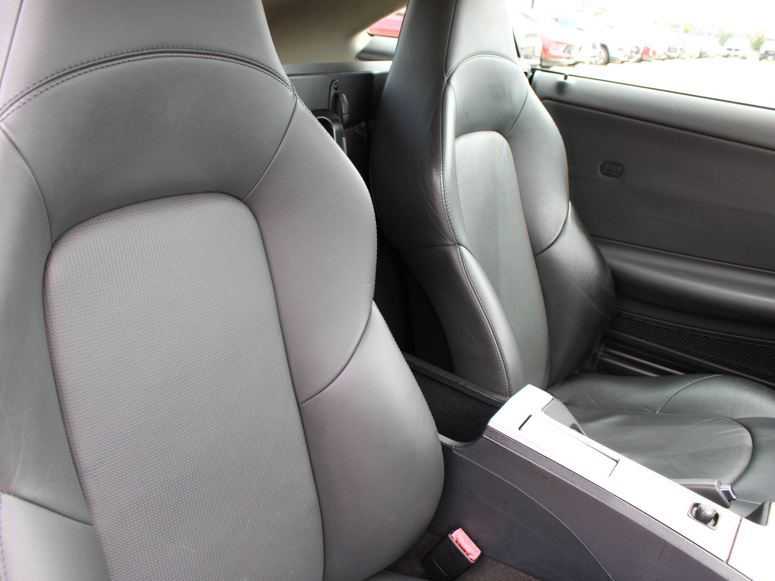 Used 2005 Chrysler Crossfire Limited RWD image 24