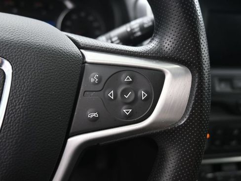 Used 2024 GMC Terrain SLE AWD/4WD image 20
