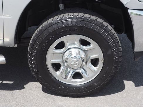 Used 2017 RAM 2500 SLT AWD/4WD image 10