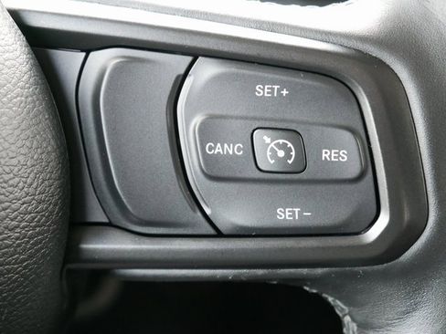 Used 2022 Jeep Gladiator Sport image 23