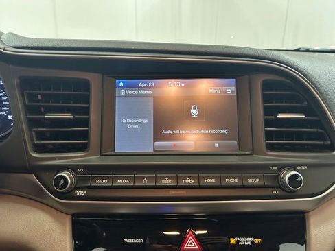 Used 2019 Hyundai Elantra SEL FWD image 32
