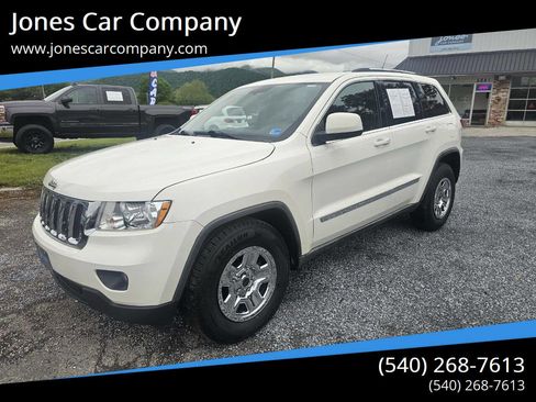Used 2011 Jeep Grand Cherokee Laredo AWD/4WD image 1