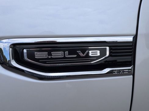 Used 2024 GMC Sierra 1500 Denali w/ Technology Package AWD/4WD image 4