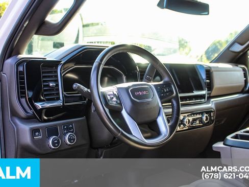 Used 2025 GMC Sierra 1500 SLT RWD image 31