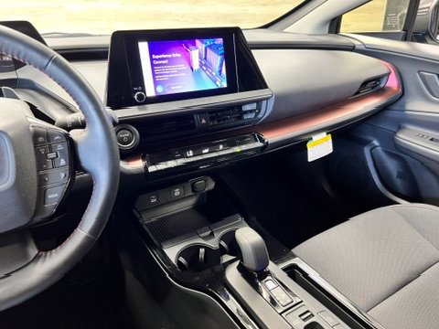 Used 2025 Toyota Prius Plug-In Hybrid FWD image 10