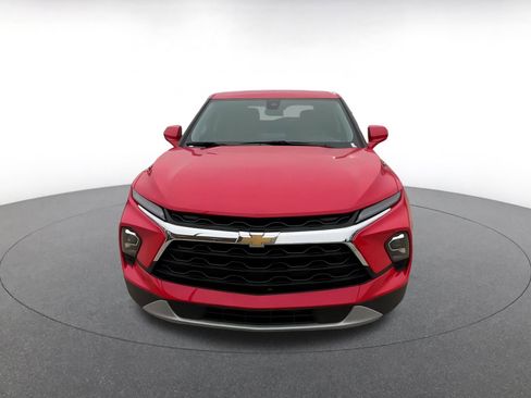Used 2025 Chevrolet Blazer LT image 4