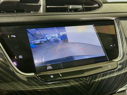 Used 2024 Cadillac XT6 Premium Luxury image 29