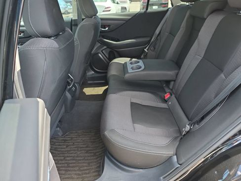 Used 2025 Subaru Outback Premium AWD/4WD image 28