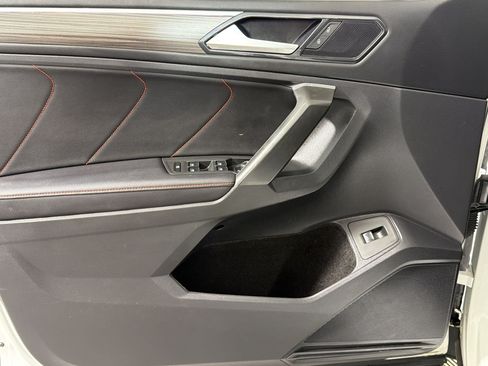 Used 2024 Volkswagen Tiguan Wolfsburg Edition FWD image 12