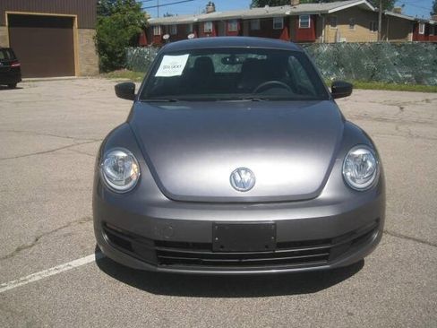 Used 2014 Volkswagen Beetle 1.8T image 2
