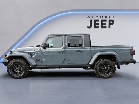 Certified 2025 Jeep Gladiator Willys image 2