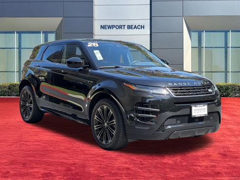 Used 2026 Land Rover Range Rover Evoque Dynamic SE AWD/4WD image 7