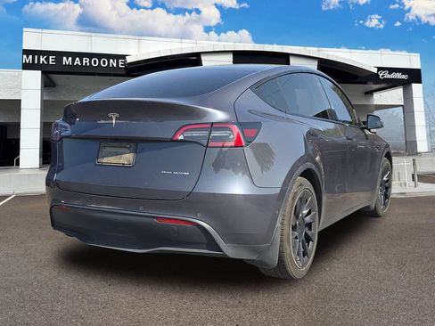 Used 2021 Tesla Model Y Long Range AWD/4WD image 3