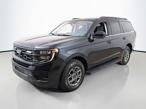 Used 2025 Ford Expedition Active AWD/4WD image 8