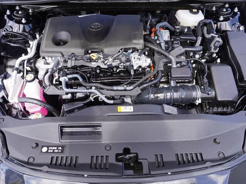 Certified 2025 Toyota Camry SE FWD image 19