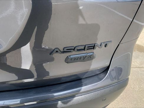 Used 2023 Subaru Ascent Onyx Edition AWD/4WD image 10