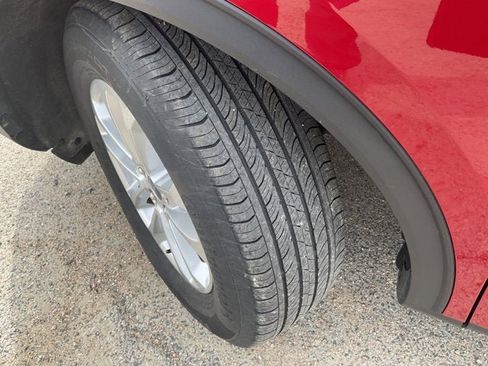 Certified 2022 Ford Escape SE w/ Cold Weather Package image 33