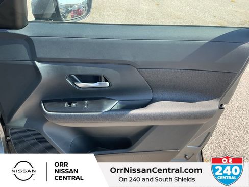 New 2025 Nissan Kicks SV w/ SV Premium Package AWD/4WD image 10