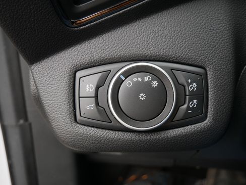 Certified 2018 Ford Escape SEL w/ Canadian Touring Package image 26