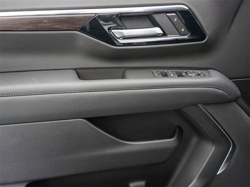 New 2026 Chevrolet Suburban LS w/ LPO, Dark Essentials Package image 21