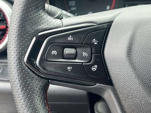 Used 2024 Chevrolet Trax RS w/ Driver Confidence Package FWD image 19