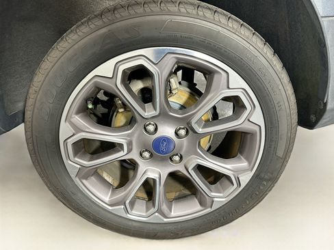 Used 2020 Ford EcoSport Titanium AWD/4WD image 11