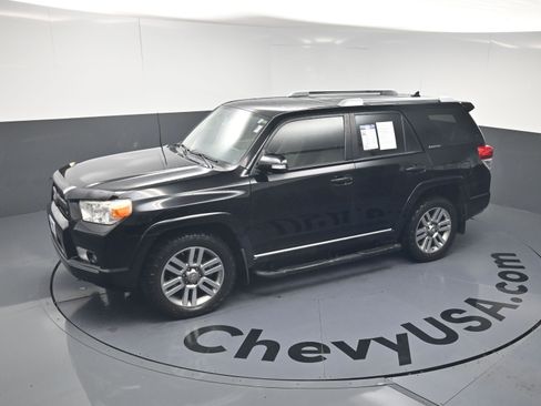 Used 2012 Toyota 4Runner Limited AWD/4WD image 12