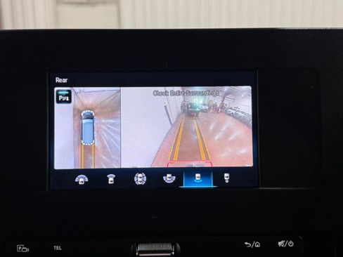 Used 2021 Mercedes-Benz Sprinter 2500 image 36