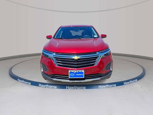 Used 2023 Chevrolet Equinox LT FWD image 2
