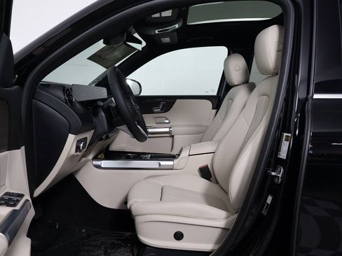 New 2026 Mercedes-Benz GLB 250 image 5